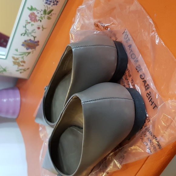 Spanish Leather Elegant Pointy Flats 36 - Picture 10 of 17